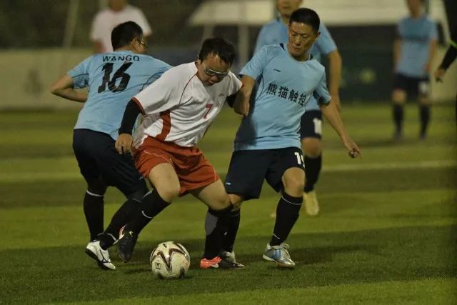 库里15分布里奇斯19+11 勇士力克黄蜂3连胜